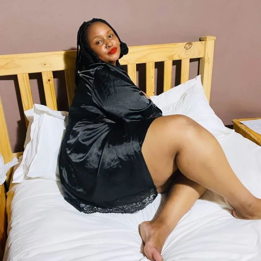 Independent Lady Seeking a Serious Gentleman